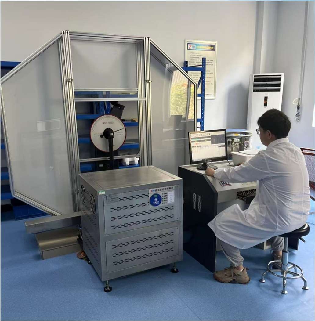 Fully automatic impact testing machine